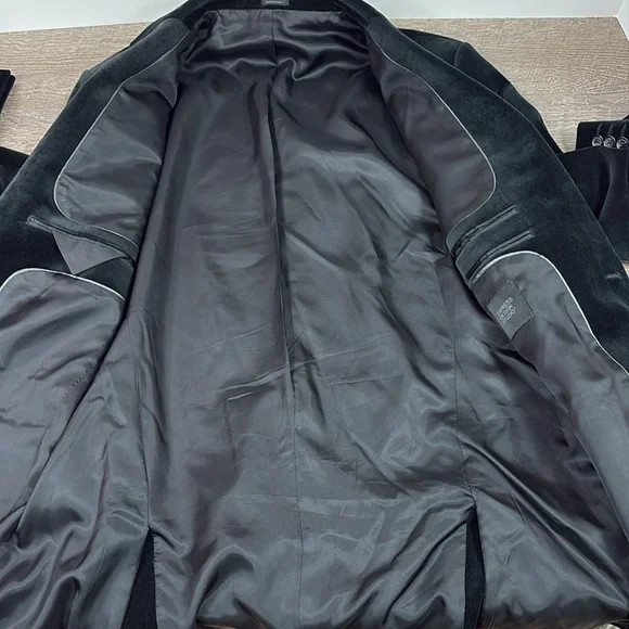 Express Men’s Black Velvet Blazer / Suit Jacket 44L